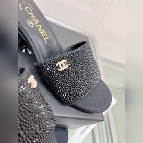 Chanel23Ss Сандалии на толстом каблуке с перламутровой поверхност
