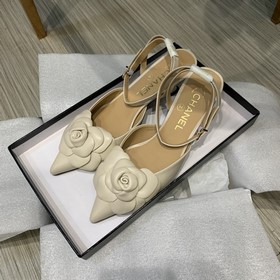 Chanel 3 представляет новую коллекцию летних сандалий Летняя кол