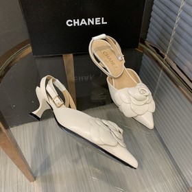 Chanel 3 представляет новую коллекцию летних сандалий Летняя кол