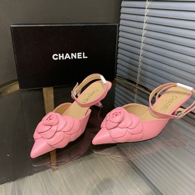 Chanel 3 представляет новую коллекцию летних сандалий Летняя кол