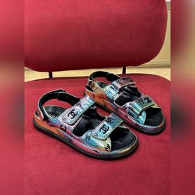 chane…l Пляжные сандалии Классические цвета + новые цвета весны-л