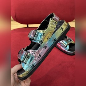 chane…l Пляжные сандалии Классические цвета + новые цвета весны-л