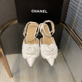 Chanel 3 представляет новую коллекцию летних сандалий Летняя кол