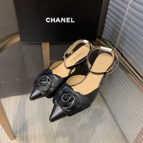 Chanel 3 представляет новую коллекцию летних босоножек Летняя ко
