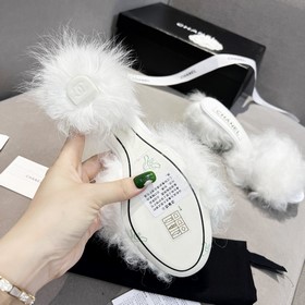 Новые тапочки Chanel 2023 ранней осени, такие же, как у известных