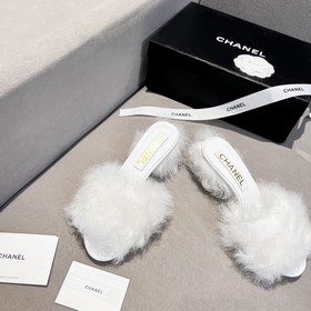 Новые тапочки Chanel 2023 ранней осени, такие же, как у известных