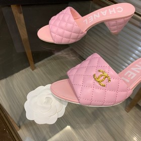 Новые сандалии Chanel 2023 раннего лета, такие же, как у ведущих 