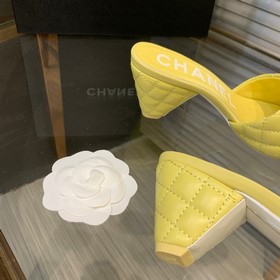 Новые сандалии Chanel 2023 раннего лета, такие же, как у ведущих
