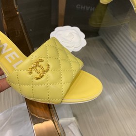 Новые сандалии Chanel 2023 раннего лета, такие же, как у ведущих 