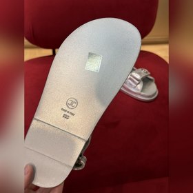 chane…l Пляжные сандалии Классические цвета + новые цвета весны-л