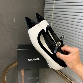 Новая коллекция Chanel уже в продаже, это настоящий хит этого сез