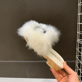 Chanel 2023 осень-зима： популярные меховые тапочки! Изысканные и 