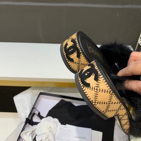 Chanel 2023 осень-зима： популярные меховые тапочки! Изысканные и 