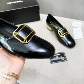 Новые лоферы CHANEL Очаровательная ретро-модель, изящный силуэт, 