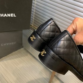 Новейшая модель от CHANEL, удобная форма для ухода за ногами. Рек