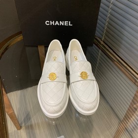 Новейшая модель от CHANEL, очень удобная! Рекомендуем к приобрете