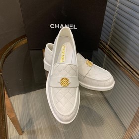 Новейшая модель от CHANEL, очень удобная! Рекомендуем к приобрете