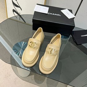 Новейшая коллекция Chanel для ранней весны, приобретена ZP для со