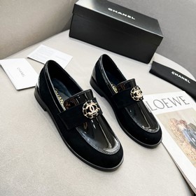 Лофт-туфли CHANEL Новая модель лофт-туфель Chanel в стиле ретро.