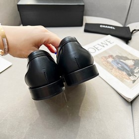 Лофт-туфли CHANEL Новая модель лофт-туфель Chanel в стиле ретро.