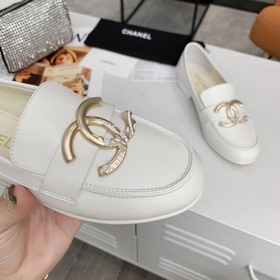 Chanel 2023 SS новейшая модель туфель с полувыгравированным больш