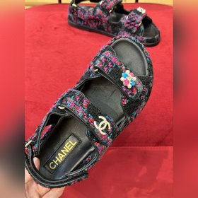 chane…l Пляжные сандалии Классические цвета + новые цвета весны-л