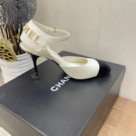 Самая прекрасная муза Chanel! Самая популярная модель дня во всех