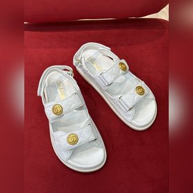 chane…l Пляжные сандалии Классические цвета + новые цвета весны-л