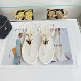 Chanel. Новые сандалии с драгоценными камнями в форме сердца. Мат