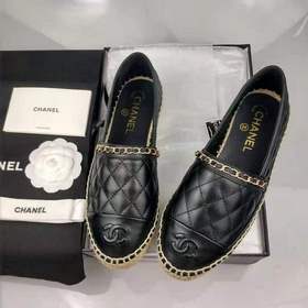 CHANEL Новая модель обуви в стиле «рыбацкие ботинки», представлен