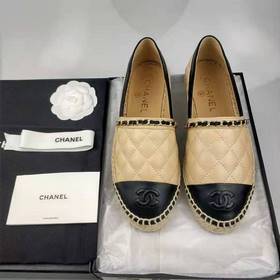CHANEL Новая модель обуви в стиле «рыбацкие ботинки», представлен