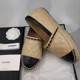 CHANEL Новая модель обуви в стиле «рыбацкие ботинки», представлен