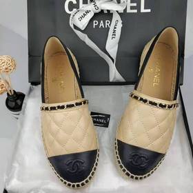 CHANEL Новая модель обуви в стиле «рыбацкие ботинки», представлен