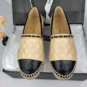 CHANEL Новая модель обуви в стиле «рыбацкие ботинки», представлен