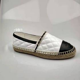 CHANEL Новая модель обуви в стиле «рыбацкие ботинки», синхронизир