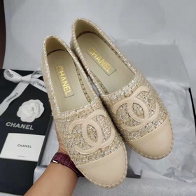 Новые цвета на официальном сайте CHANEL Серия обуви «Рыбацкие бот