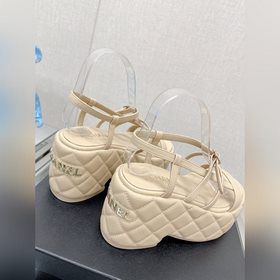 Chanel 23Ss Новая модель Chanel Ромбовидная платформа, толстая по