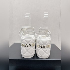 Chanel 23Ss Новая модель Chanel Ромбовидная платформа, толстая по