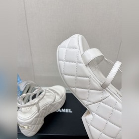 Chanel 23Ss Новая модель Chanel Ромбовидная платформа, толстая по