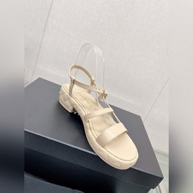 Chanel 23Ss Новая модель Chanel Ромбовидная платформа, толстый ка