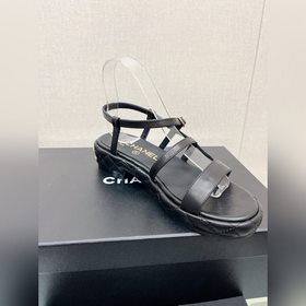 Chanel 23Ss Новая модель Chanel Ромбовидная платформа, толстый ка