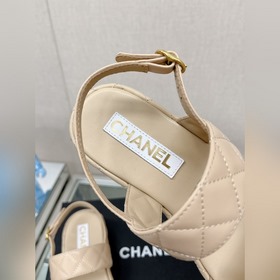 Chanel 23Ss Новая модель Chanel Ромбовидные сандалии на толстом к