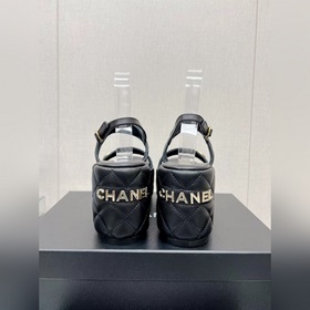 Chanel 23Ss Новая модель Chanel Ромбовидные сандалии на толстой п