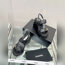 Chanel 23Ss Новая модель Chanel Ромбовидные сандалии на толстой п