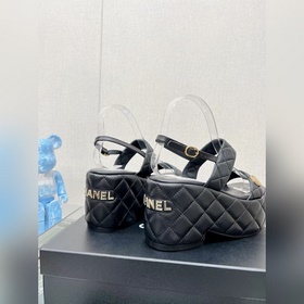 Chanel 23Ss Новая модель Chanel Ромбовидные сандалии на толстой п