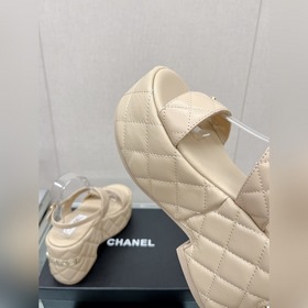 Chanel 23Ss Новая модель Chanel Ромбовидные сандалии на толстой п
