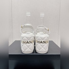 Chanel 23Ss Новая модель Chanel Ромбовидные сандалии на толстой п