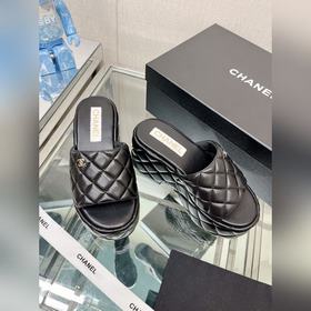 Chanel 23Ss Новая модель Chanel Ромбовидные тапочки на толстой по