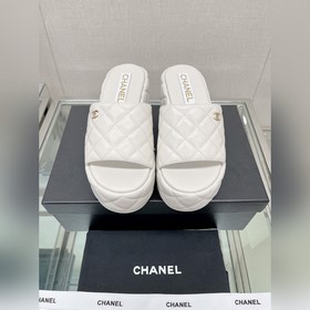 Chanel 23Ss Новая модель Chanel Ромбовидные тапочки на толстой по
