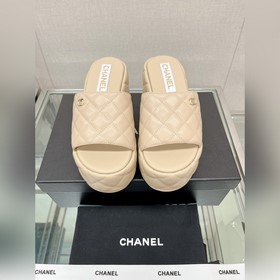 Chanel 23Ss Новая модель Chanel Ромбовидные тапочки на толстой по